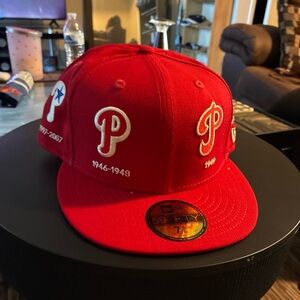 Philadelphia Phillies Logos Fitted Hat New Era 59fifty All Over Size 7 5/8 NWT